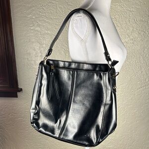 Click Sleek Black Vegan‎ Leather Shoulder Bag